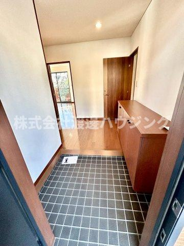 寿楽荘一戸建の玄関