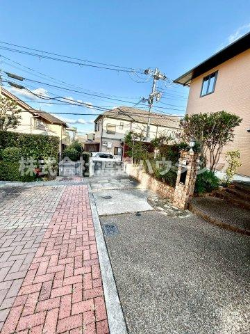寿楽荘一戸建の駐車場