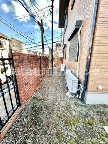 寿楽荘一戸建の庭