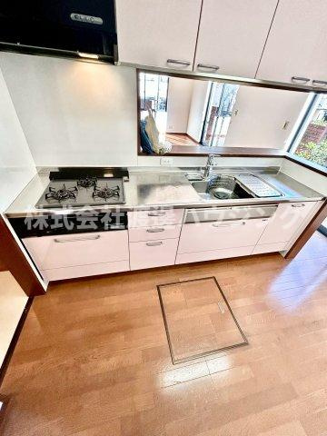 寿楽荘一戸建のキッチン