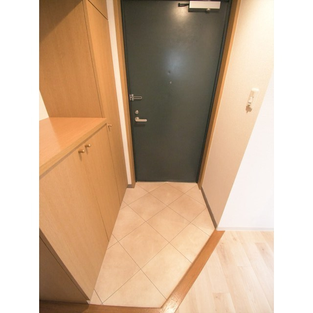 フイユ・ドール目白の玄関