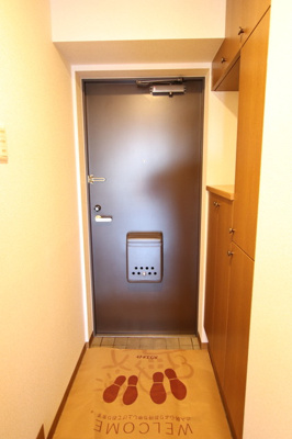 【※他号室参考写真】玄関まわり