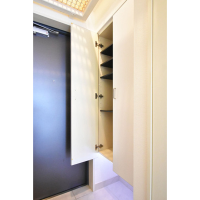 【玄関】 | T’s SQUARE天神橋