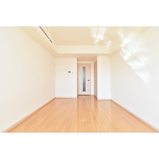  | Gramercy Nipponbashi