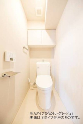 【トイレ】 | デュオフラッツ池袋 | ※写真は同タイプ住戸です。