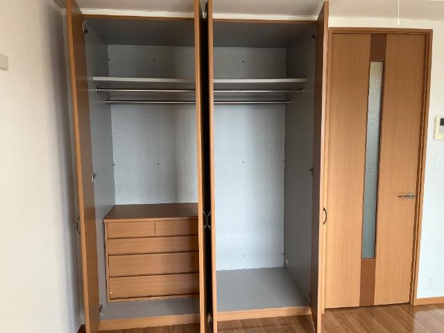 アムール中央の収納|クローゼット