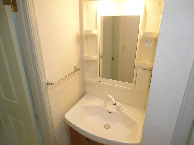 グランチェスタ悠壱番館の洗面所|洗髪洗面化粧台