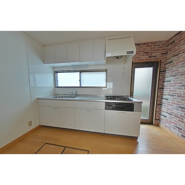 福富貸家のキッチン