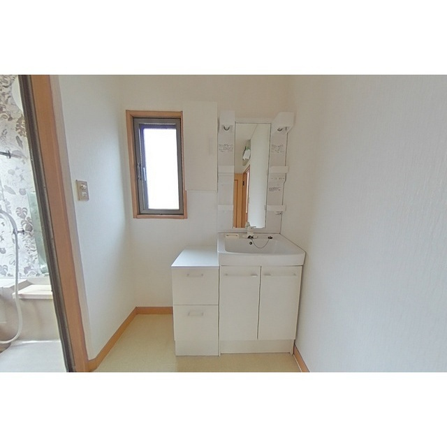 福富貸家の洗面所