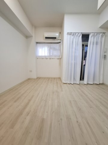 セレニテ甲子園Iの居間・リビング