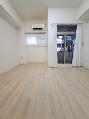 セレニテ甲子園Iの居間・リビング