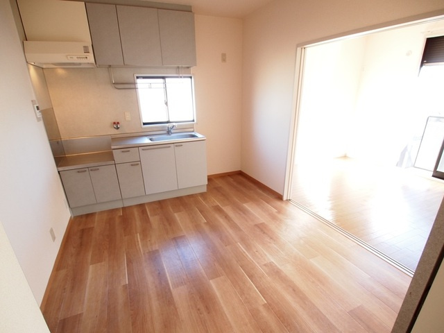 コスモス結崎Ａの居間・リビング