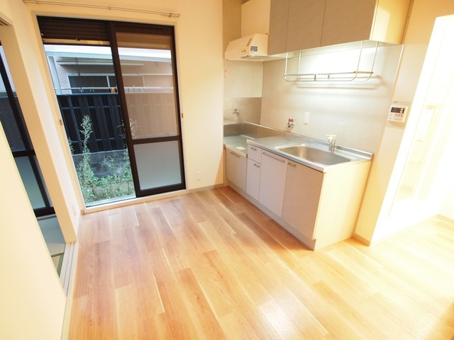 コスモス結崎Ｂの居間・リビング