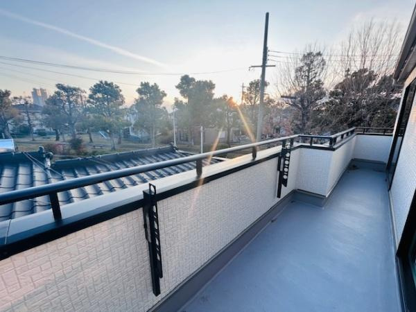 【バルコニー】