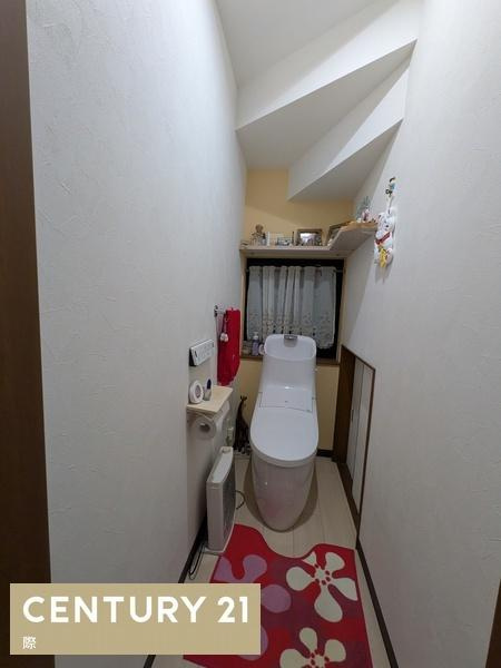 和歌山市北新博労町　中古戸建のトイレ