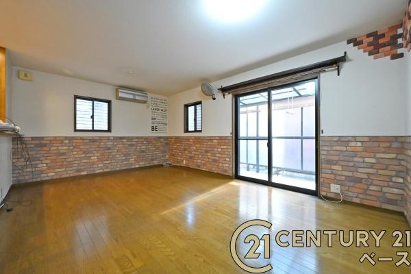 香芝市旭ケ丘４丁目の中古一戸建の居間・リビング|■現地撮影写真■