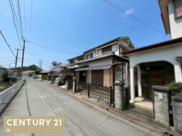 和歌山市栗栖　中古戸建の前面道路含む現地写真