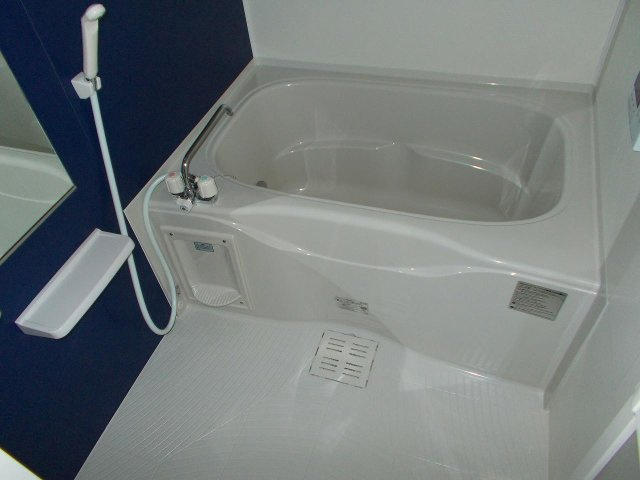 フルットの浴室|コンパクトで使いやすいお風呂です