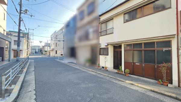 【前面道路含む現地写真】