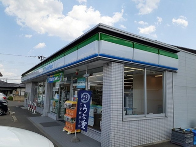 【周辺】 | ホワイトヒル | ファミリーマート福島御山店まで550m