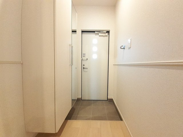 メゾン　プリマヴェラの玄関