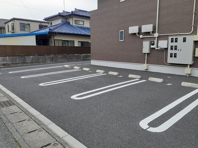 イゾラの駐車場