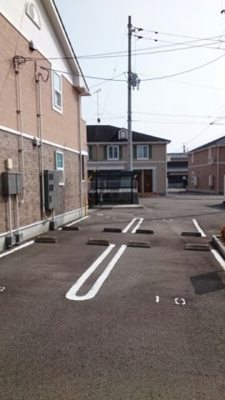 【駐車場】 | アルフィーノはるＣ