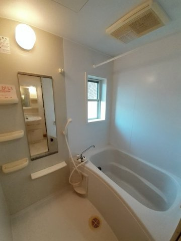 荒尾ガ－デンヒルズの浴室|落ち着いた空間のお風呂です