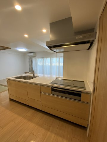 アルファステイツ佐古一番町の居間・リビング