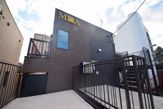 モダンパルク石川町の外観