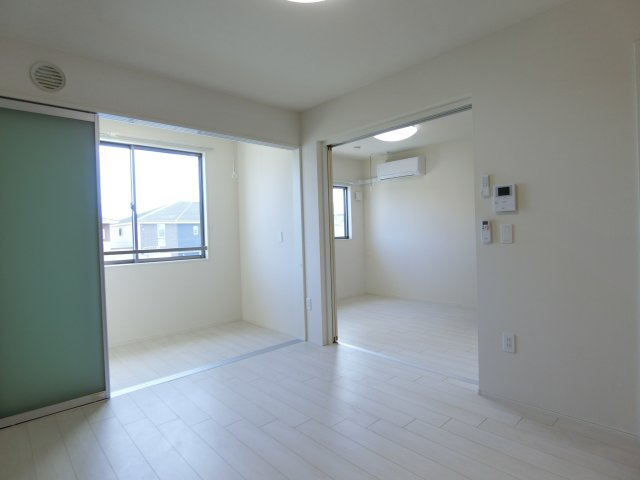 Ｌｉｎｋ　Ｒｏｍｍｔｙ（リンク　ロンティ）の居間・リビング