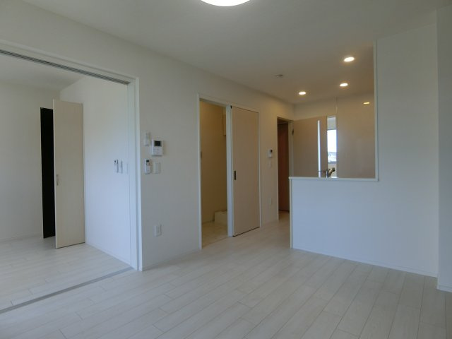 Ｌｉｎｋ　Ｒｏｍｍｔｙ（リンク　ロンティ）の居間・リビング