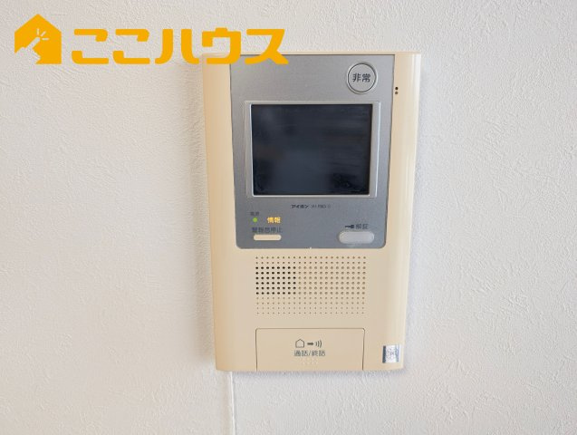 プレミアムコート与儀パークヒルズの防犯設備|モニター付きインターホン