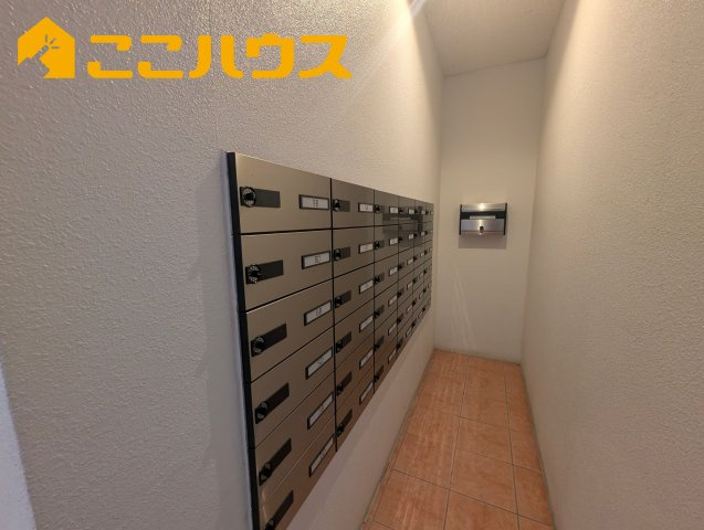 プレミアムコート与儀パークヒルズの設備|ポスト