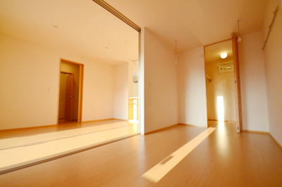 【寝室】 | サンセール | 落ち着いて過ごせるお部屋なので、寝室にいかがでしょうか