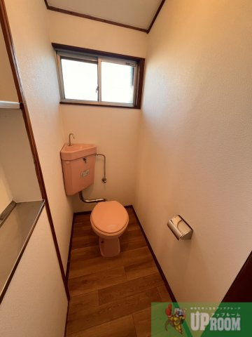 鳥羽見貸家のトイレ