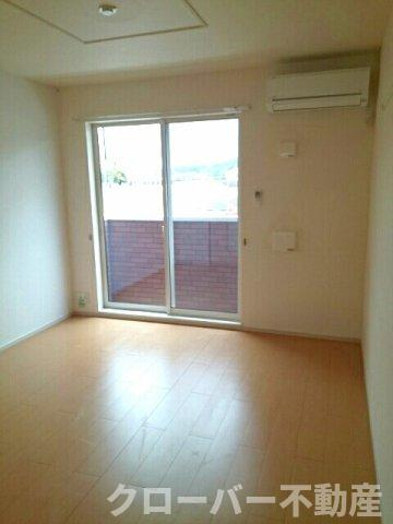 アールコフレ善通寺の居間・リビング