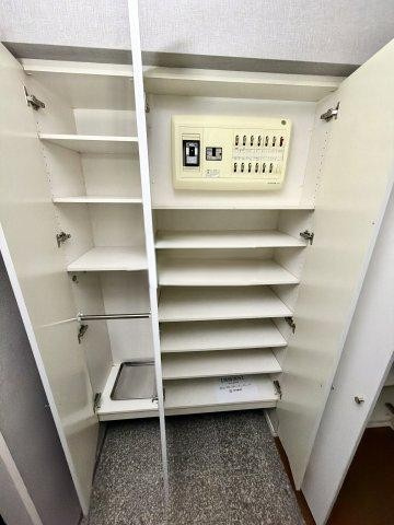 エクステ山下公園クレイドルタワ－の収納