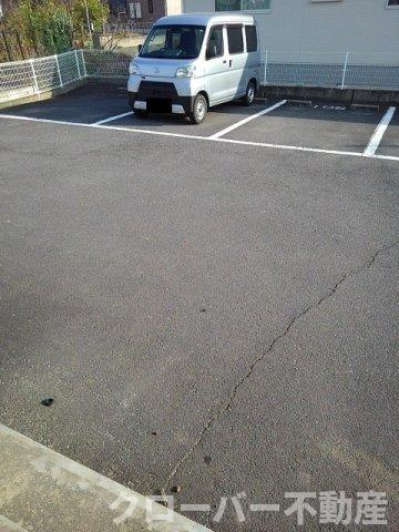 スター・ハイツの駐車場
