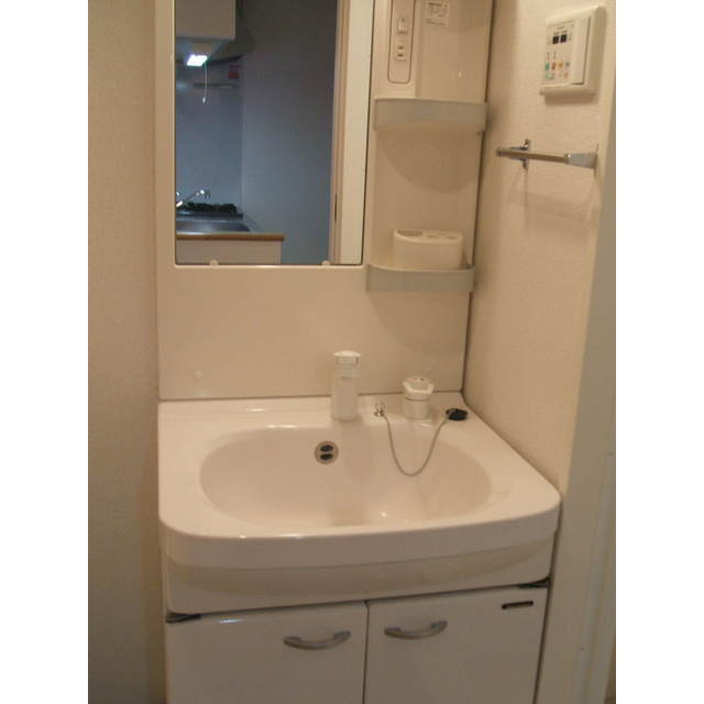 川崎市麻生区千代ケ丘４丁目の賃貸マンションの洗面所