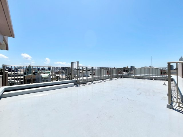 ファミール長居公園のバルコニー|広々としたバルコニーです