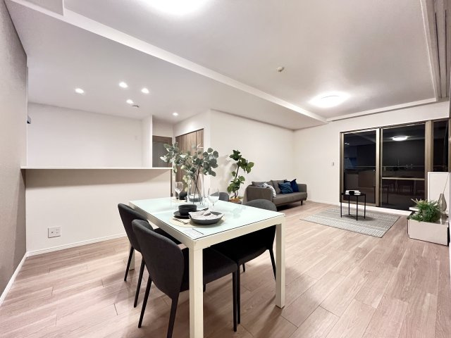 ファミール長居公園の居間・リビング