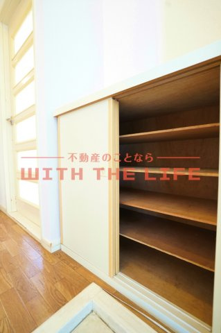 ウエストヴィレッジ【キャッシュバック対象物件】の玄関|収納もある玄関です※現状優先