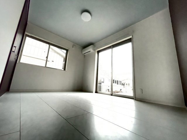 山武市松ヶ谷ロ3285の洋室