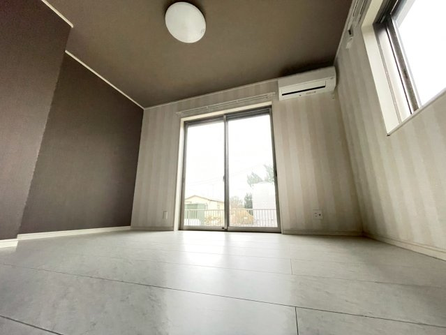 山武市松ヶ谷ロ3285の洋室