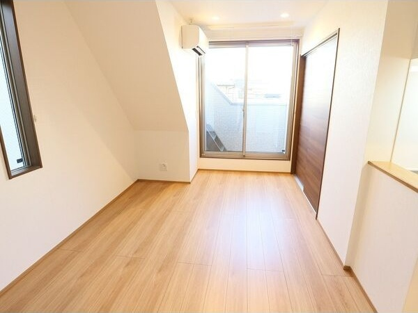 Grandtic Residence堀田の居間・リビング