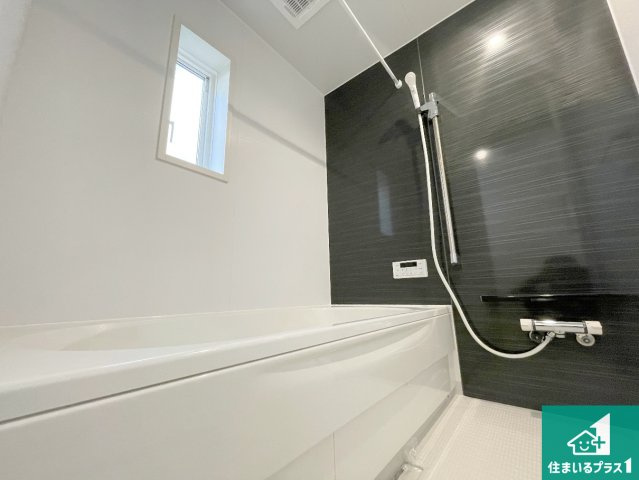 羽曳野市はびきの　第10期　新築一戸建ての前面道路含む現地写真|周辺は落ち着いた街並みの住宅地！子育てがしやすい住環境です！まだ未完成ですが、現地でしかわからない事もございます。是非一度ご覧ください。