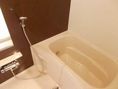 【浴室】 | ビオラ・フィオーレ・辻井