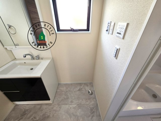 合志市須屋第13-2棟（2号棟）の内観：施工例|ランドリースペースとなります。広々して有効的にご使用できます。 