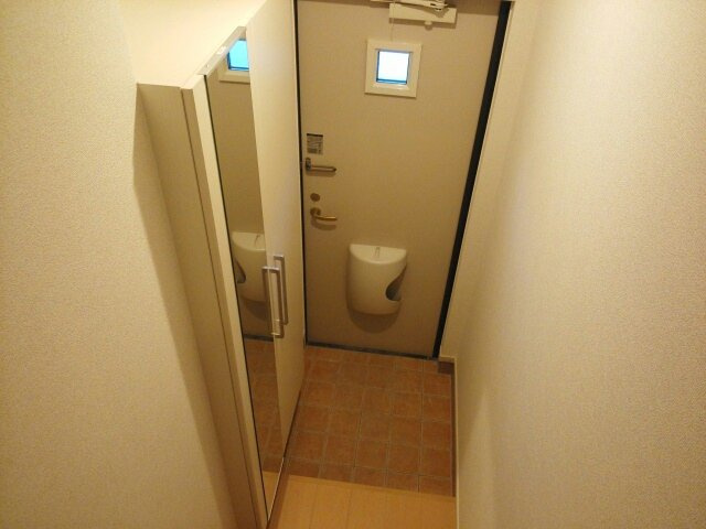 サンライズ赤羽の玄関